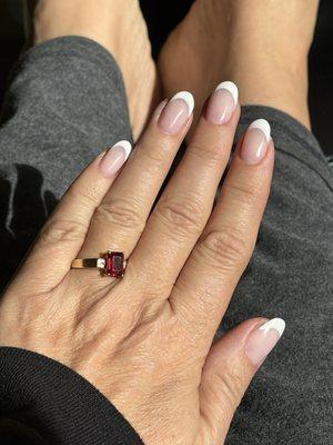 My favorite-the French manicure-always classy!