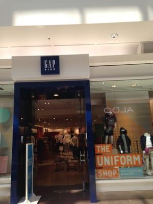 Natick GAP -- Natick Mall : 1245 Worcester Street / Route 9, Natick                Storefront