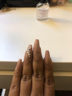 How my original set from my other nail salon leaves my shape.