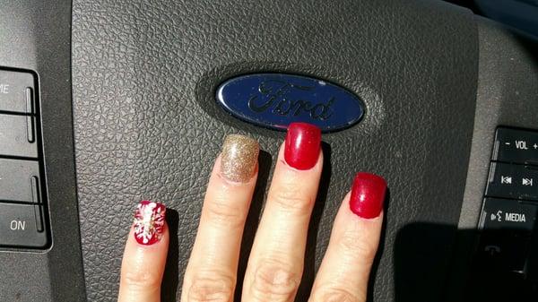 Holiday nail time!! Love Mimi's, please support our local nail salon, these girls are always fantastic!!