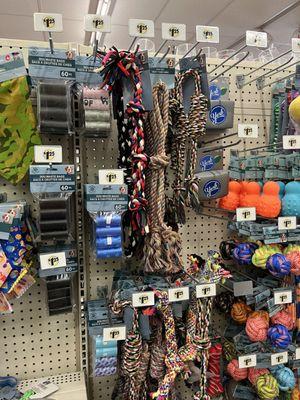 Pet supplies