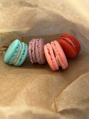 More macarons