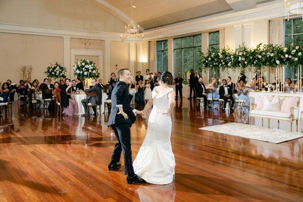 Our wedding reception setup inside the Grand Overlook Ballroom. Flowers by Unique Floral Expressions. Photo by Leigh Wolfe Photography.