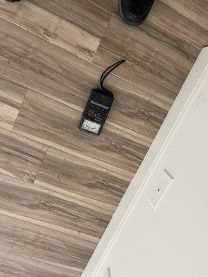 High moisture content inside floating laminate floor