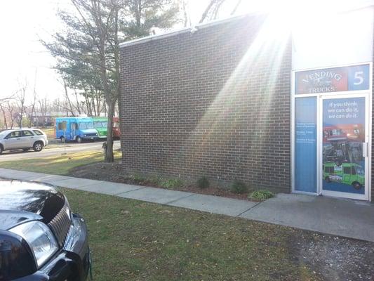 Street view of sales office and manufacturing center for Vending Trucks Inc.