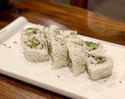 Avocado cucumber roll