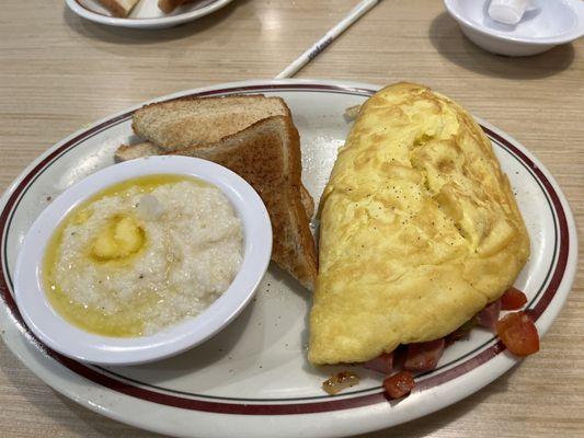 Western omelet with grits and toast.