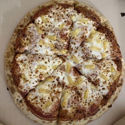 Pan 14" Large Pizza with pineapple