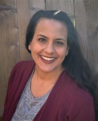 Sara Magdaleno, MSW, LICSW works with teens through adults.