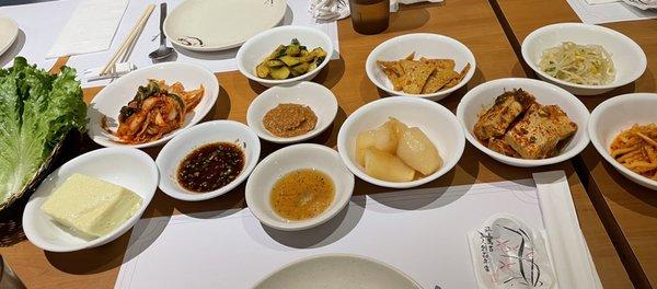 Nice Banchan spread (can get more!)