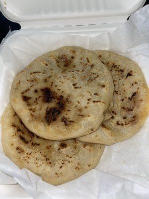 Pupusas revueltas