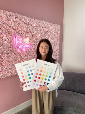 Hi, I'm Karen (Ryeon)! Owner of The Ryeon, Personal Color Analysis.