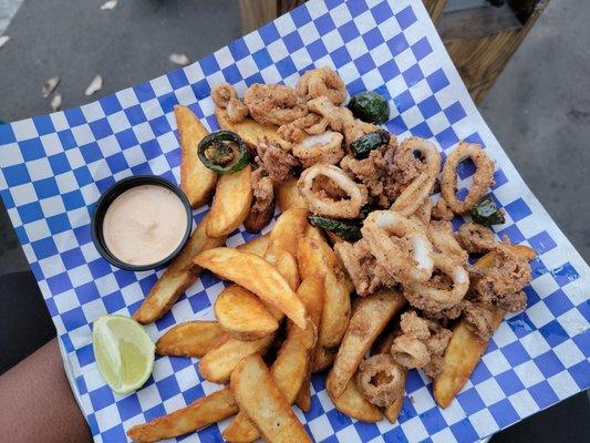 Calamari & Fries