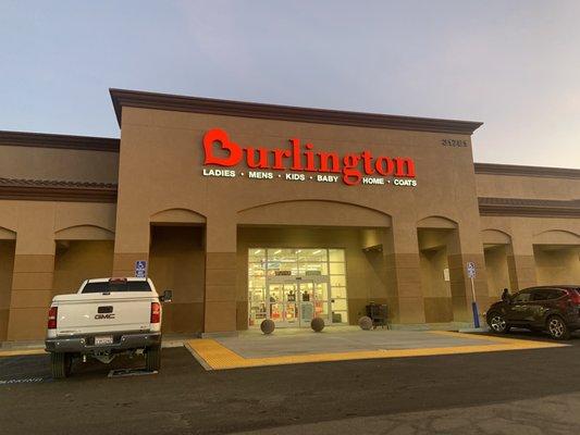 Entry to the new Burlington in Temecula!