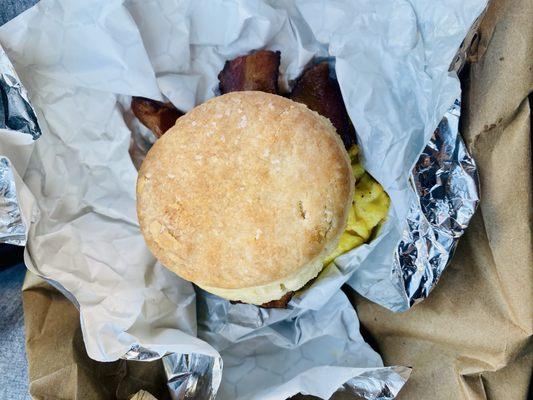 Biscuit breakfast sandwich with bacon