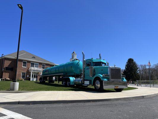 Tractor Trailer Commercial Cleaning!