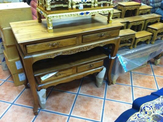 Wooden Table with 2 drawers