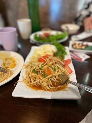 Papaya salad with fermented fish sauce