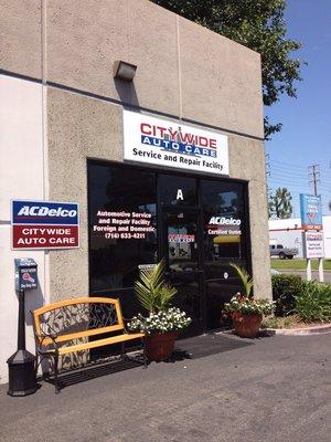 This is the entrance to the office at Citywide Auto Care.