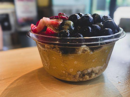 Mango Berry Bowl