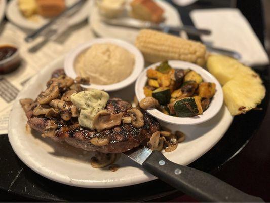 New York (12 oz) with sautéed mushroom and garlic butter