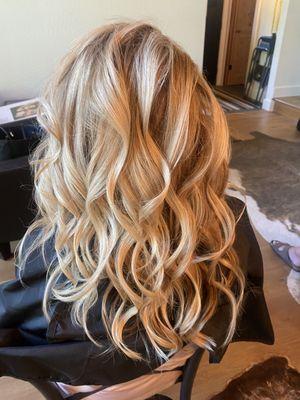 Soft waves for this bride