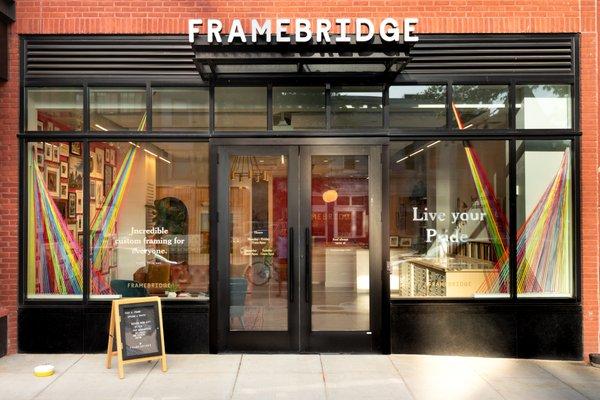 Exterior of Framebridge's 14th Street store