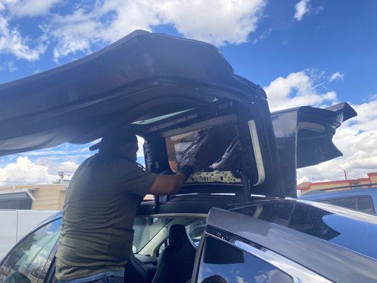 2018 TESLA X Left Falcon Door Sunroof replacement