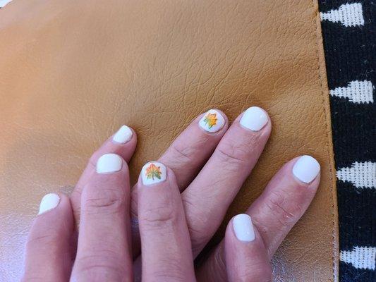 Gel mani with design (leaf) by Ivy