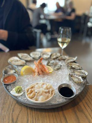 Taylor Shellfish Oyster Bar