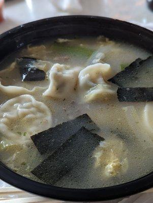 Rice Cakes Dumpling Soup