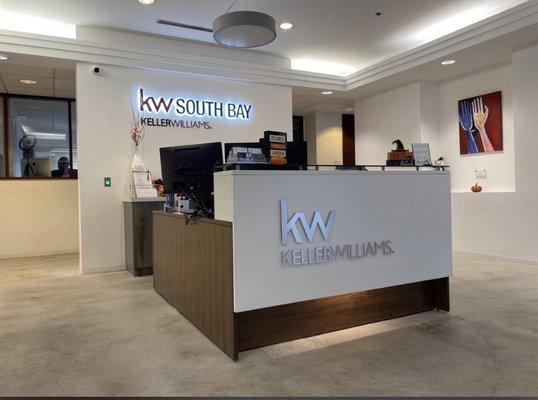 Front desk KW