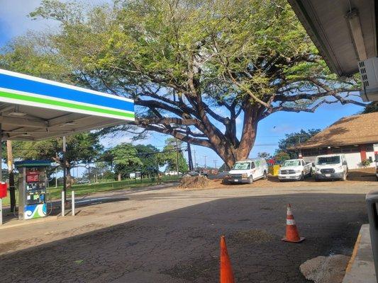 #Grateful cleanest U-Haul Van in North Shore Waialua, HI Hawaiian