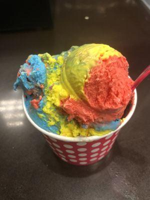 Superman (strawberry, banana, blue moon flavors)