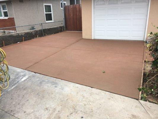 After:  New colored concrete driveway in Oak Park