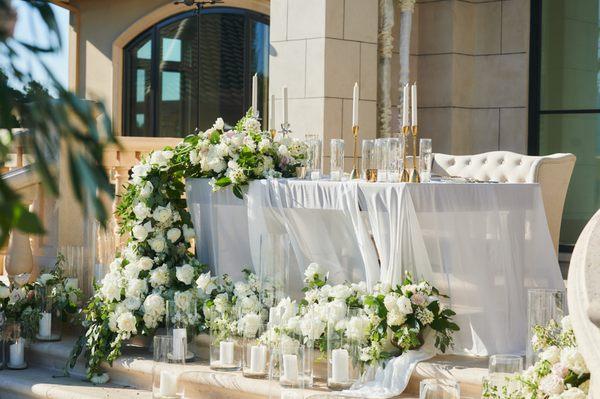 Sweetheart table florals and decor