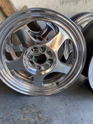 We got these wheels looking better than new.. at ROMEROS