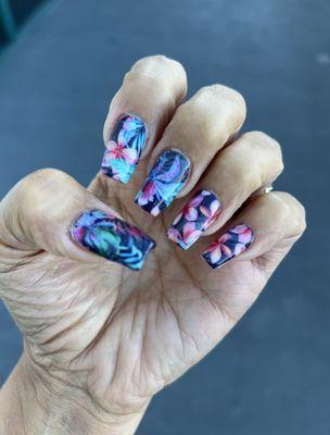 Tropical nail WRAPS with clear gel topcoat