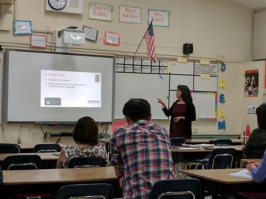 Alice presenting at Palo Alto Chinese School!