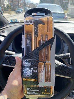 Rifle cleaning kit