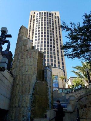 View to metro bldg as you walk fwd from Green Bowl.