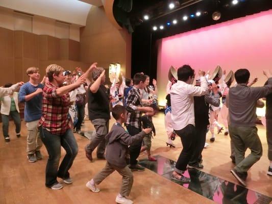 Dancing Awa Odori with professionals!