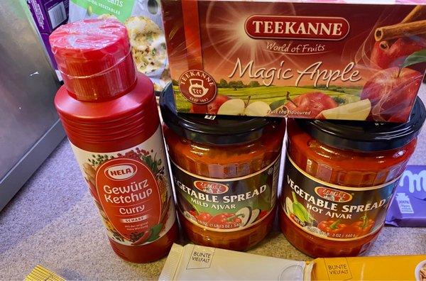 Yummy goodies, apple tea, currywurst ketchup, ajvar spread