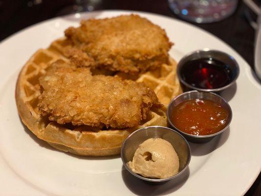 Lisa 's Southern Fried Chicken & Waffles