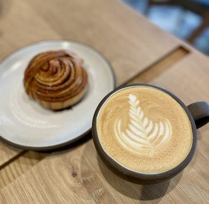 Latte, kanelbullar