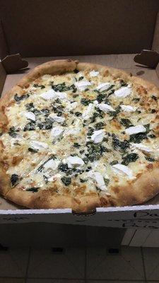 White pizza w/spinach