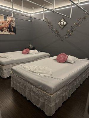 Couple room