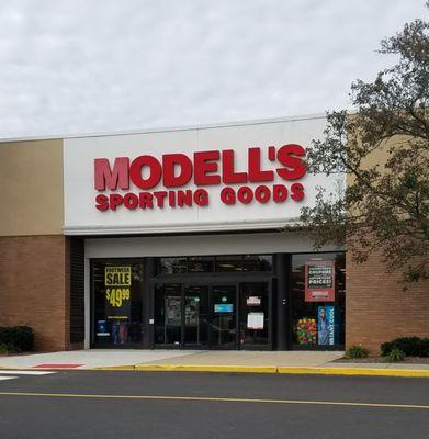 Modell's