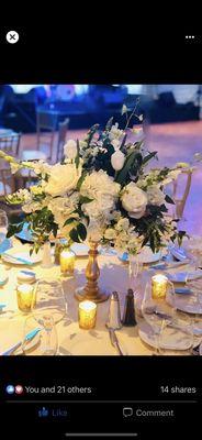 Wedding centerpieces by Vero beach flower shop #Weddings #Verobeachweddingvenues #Verobeachweddingflowers #FloridaInCarolinaGarlands