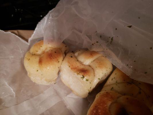 The garlic knots are delicious